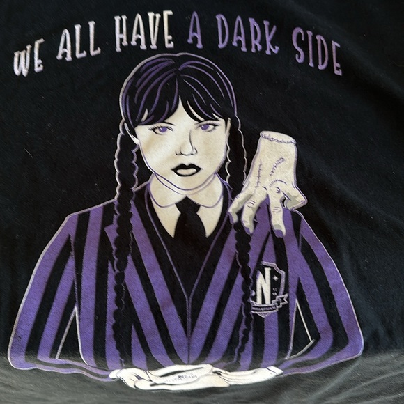 WEDNESDAY MEN’S WEDNESDAY WE ALL HAVE A DARK SIDE T-SHIRT SZ XL - Picture 2 of 7